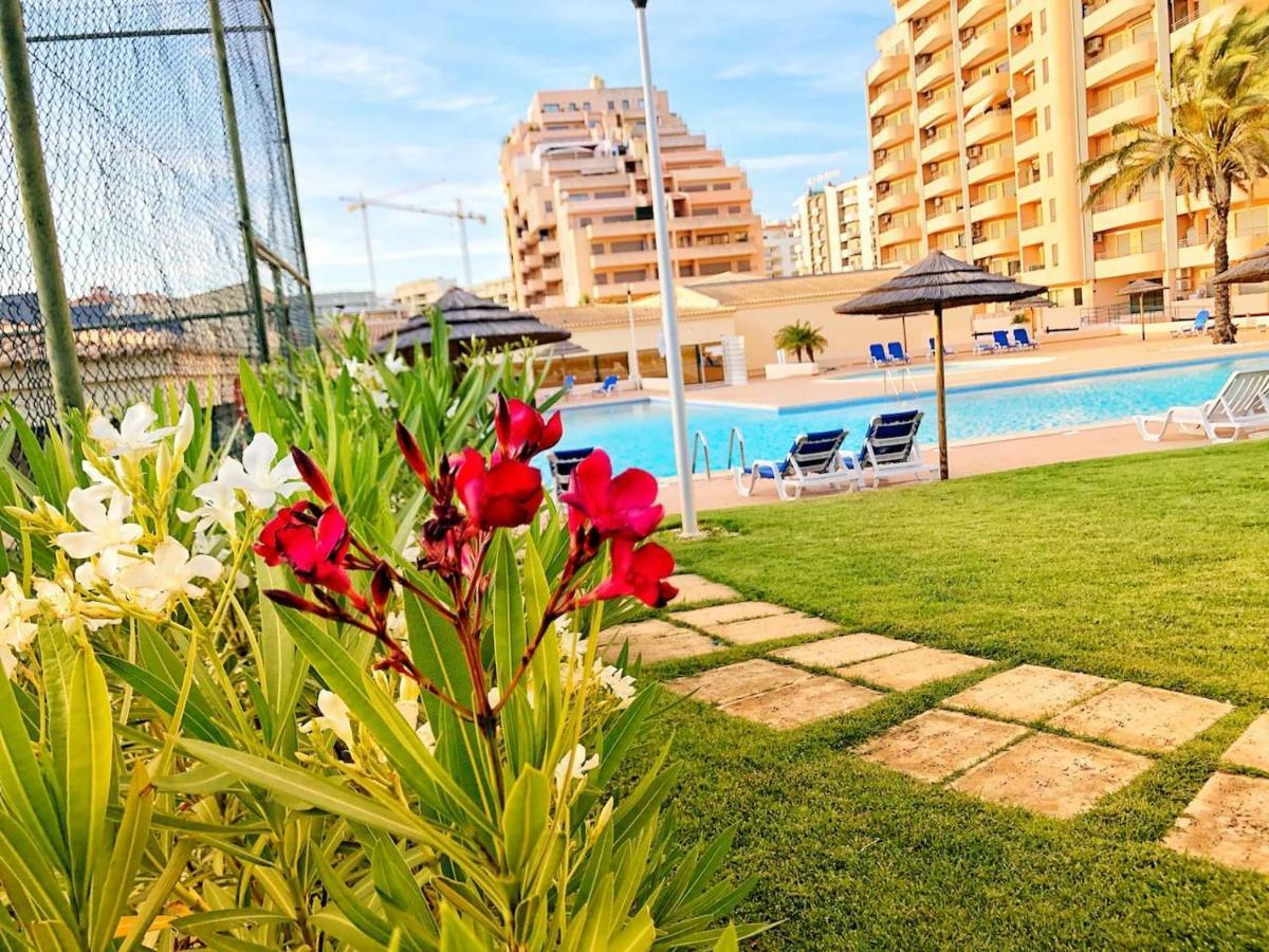 Amazing Apartment In Praia Da Rocha Portimão Exteriör bild
