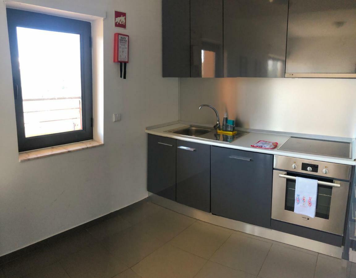 Amazing Apartment In Praia Da Rocha Portimão Exteriör bild